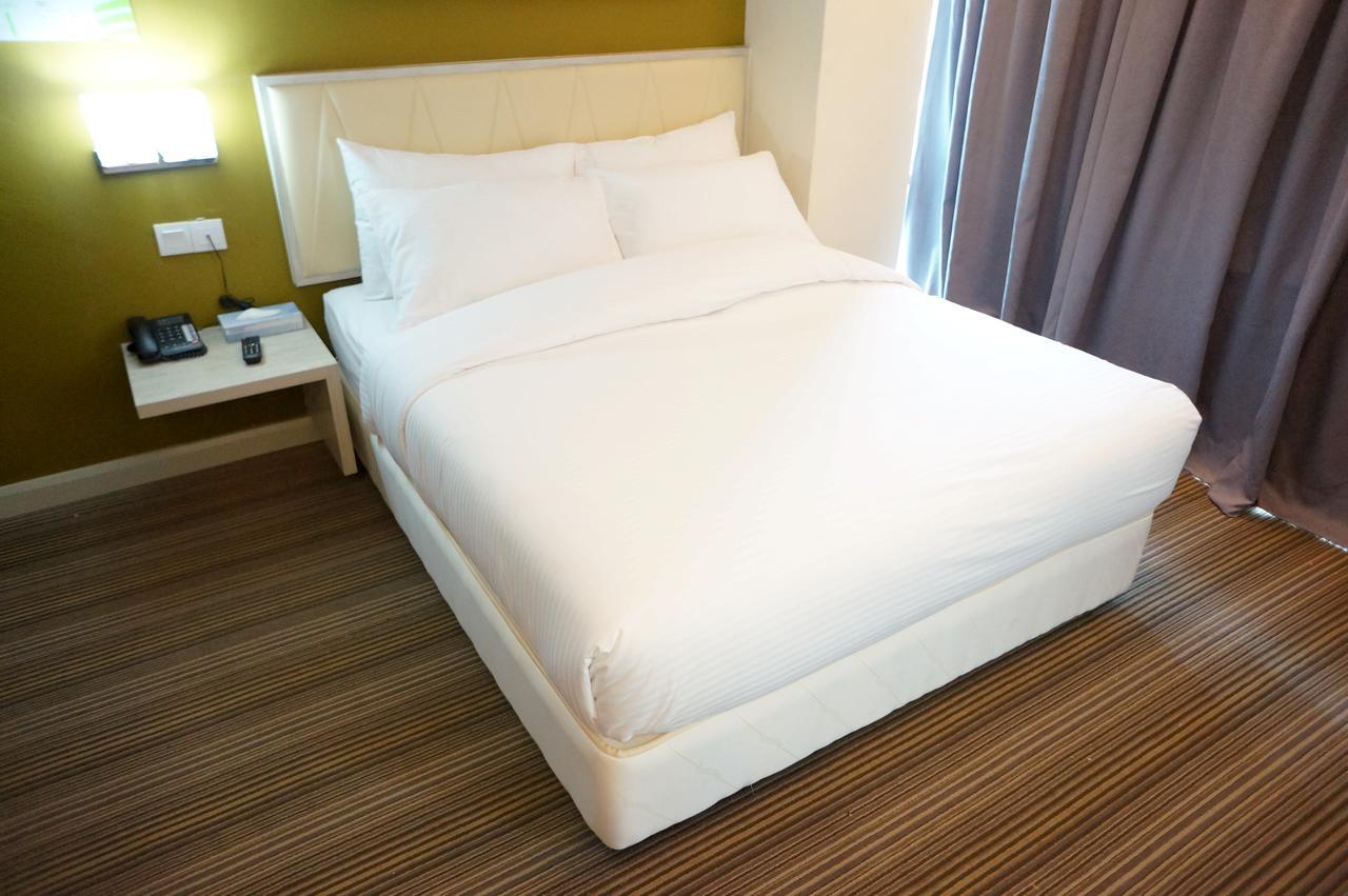 Kosma Business Hotel Куантан Екстер'єр фото