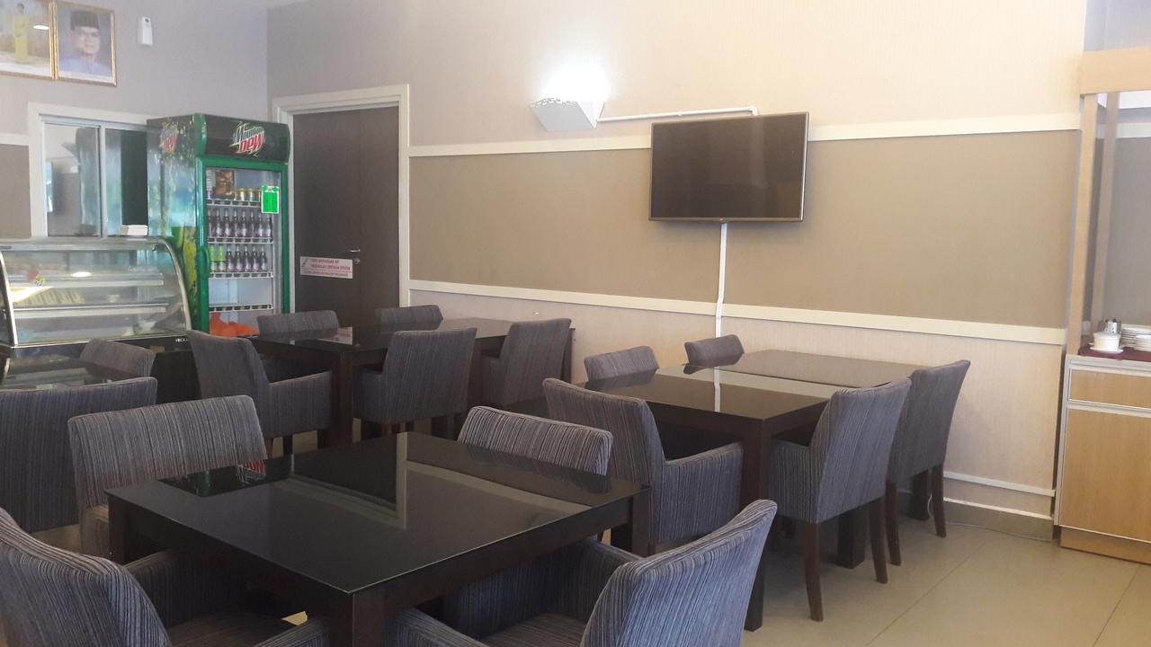 Kosma Business Hotel Куантан Екстер'єр фото